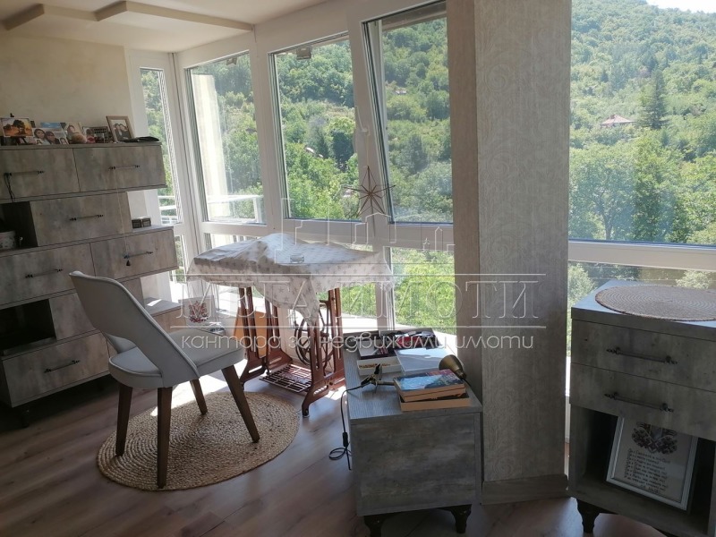 Продава ВИЛА, гр. Сливен, в.з. Сливен