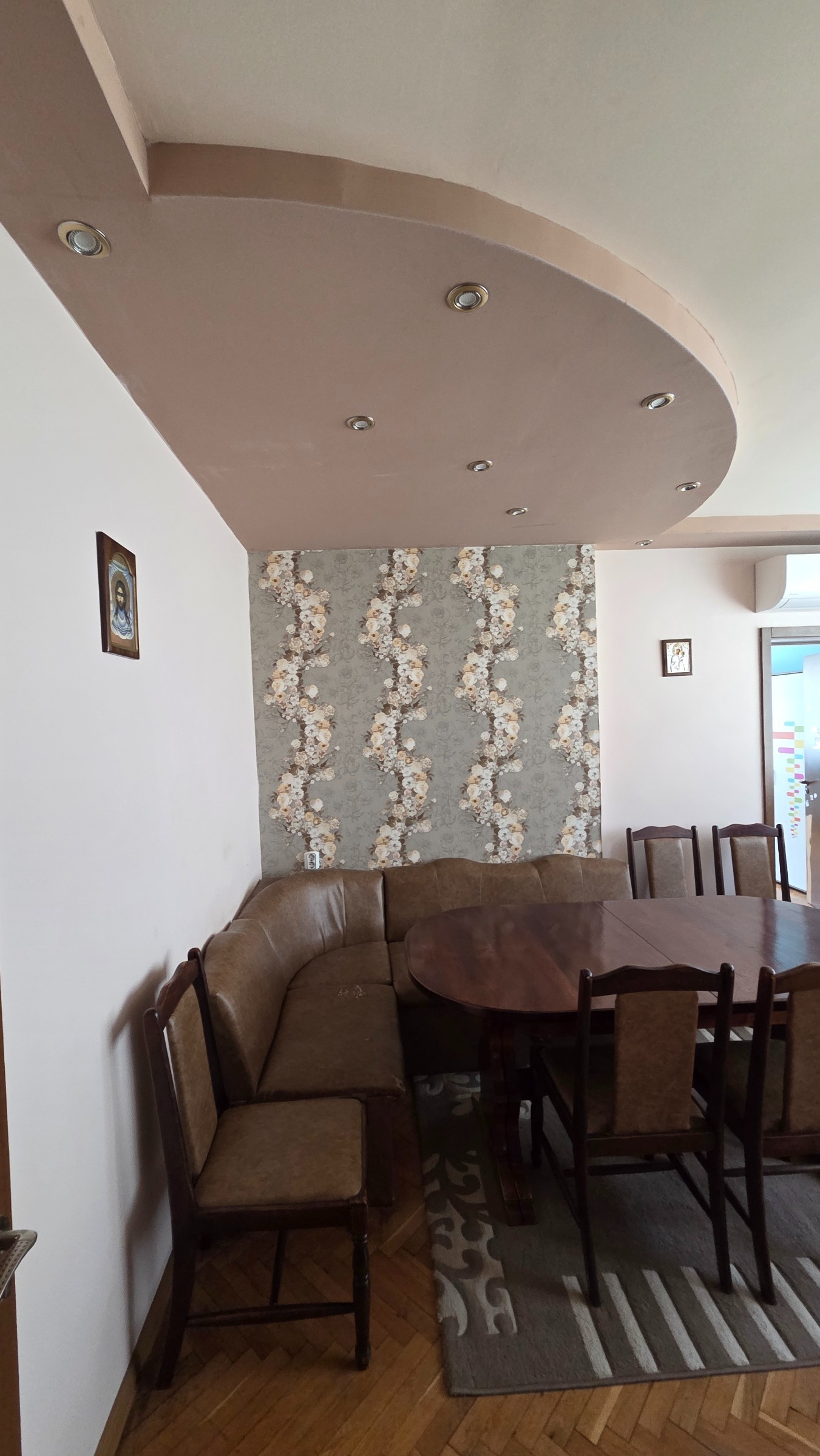Продава 3-СТАЕН, гр. Добрич, Център, снимка 3 - Апартаменти - 54403928