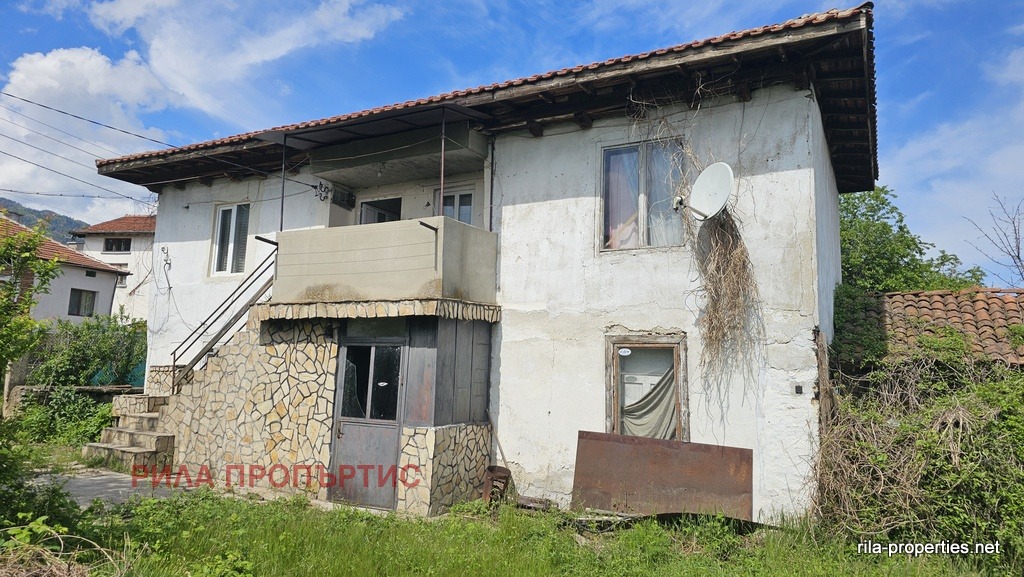 Продава КЪЩА, с. Костенец, област София област