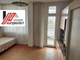 1 dormitorio Tsentar, Kardzhali 1