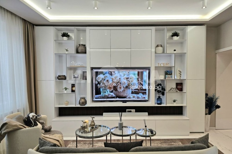For Sale  2 bedroom Sofia , Tsentar , 105 sq.m | 39184440 - image [8]