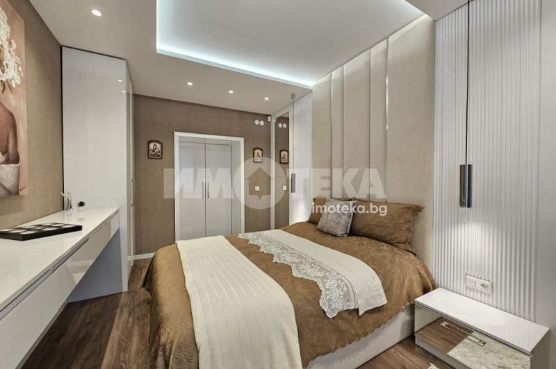 For Sale  2 bedroom Sofia , Tsentar , 105 sq.m | 39184440 - image [2]