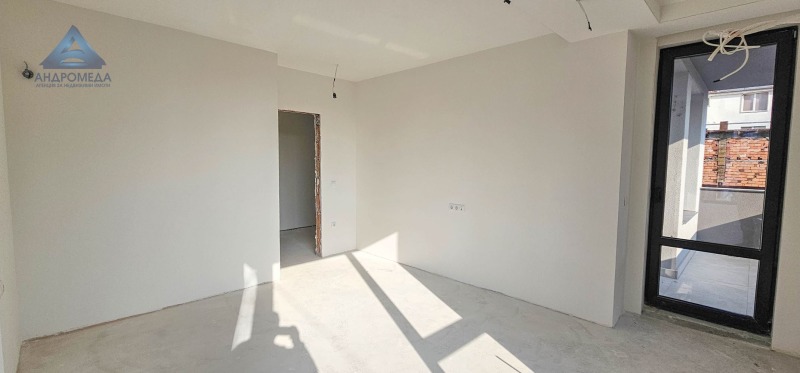 Te koop  2 slaapkamers Pleven , 9-ti kvartal , 121 m² | 34444478 - afbeelding [12]