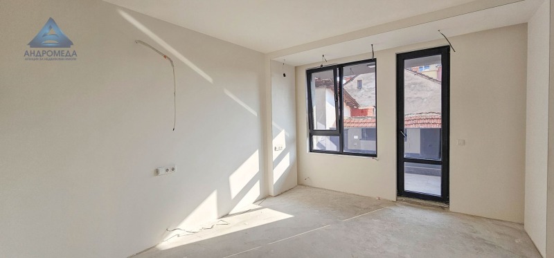 Te koop  2 slaapkamers Pleven , 9-ti kvartal , 121 m² | 34444478 - afbeelding [8]