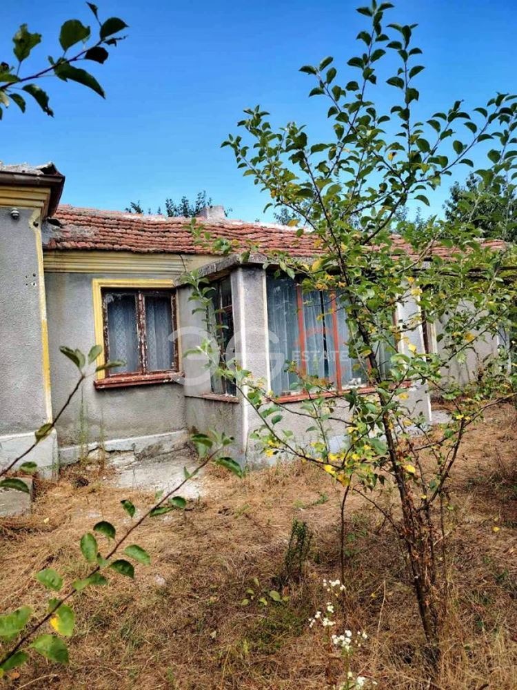 Продава КЪЩА, с. Стожер, област Добрич