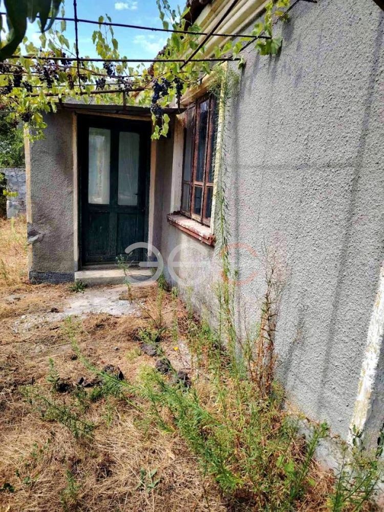 Продава КЪЩА, с. Стожер, област Добрич, снимка 3 - Къщи - 55815394