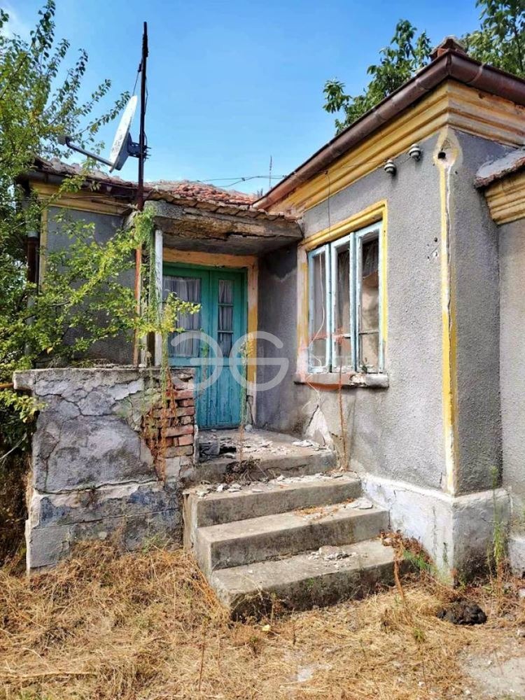 Продава КЪЩА, с. Стожер, област Добрич, снимка 2 - Къщи - 55815394
