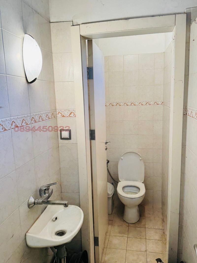 Продава МАГАЗИН, гр. Пазарджик, Център, снимка 2 - Магазини - 52606812