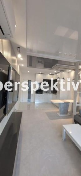 Продава 2-СТАЕН, гр. Пловдив, Кючук Париж, снимка 2 - Апартаменти - 55358501