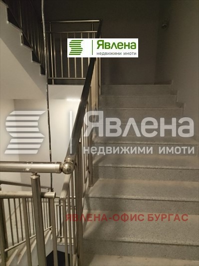 Продава 3-СТАЕН, гр. Бургас, Център, снимка 3 - Aпартаменти - 47454652