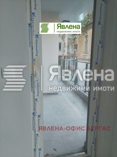 Продава 3-СТАЕН, гр. Бургас, Център, снимка 4 - Aпартаменти - 47454652