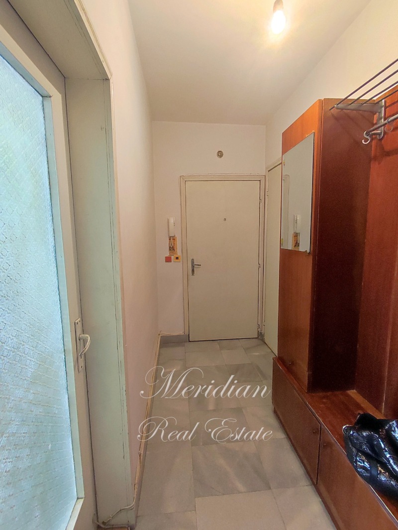 Продава 3-СТАЕН, гр. Добрич, Строител, снимка 13 - Апартаменти - 52412979