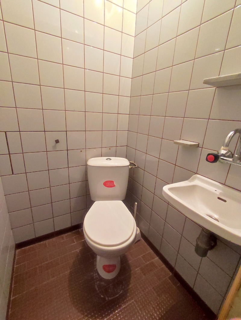 Продава 3-СТАЕН, гр. Добрич, Строител, снимка 10 - Апартаменти - 52412979