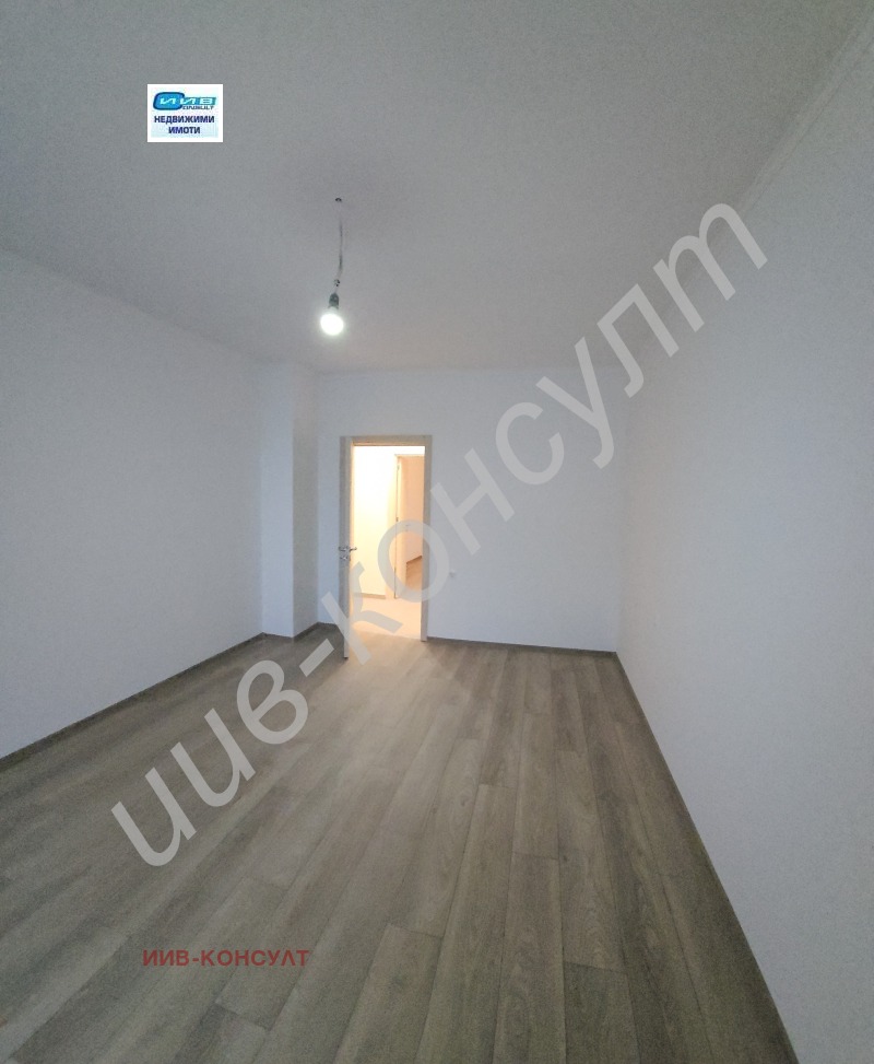 Продава 3-СТАЕН, гр. Велико Търново, Център, снимка 4 - Апартаменти - 52836433