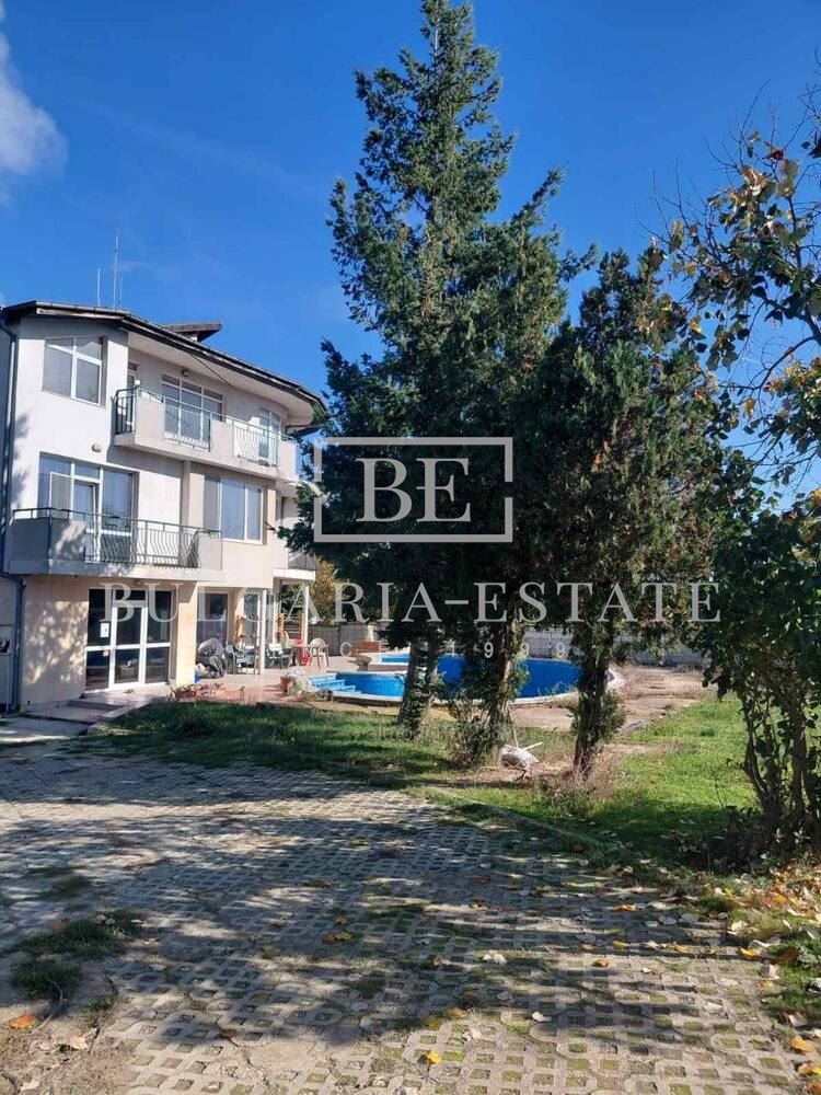 Продава КЪЩА, гр. Варна, м-т Долна Трака, снимка 2 - Къщи - 54407387