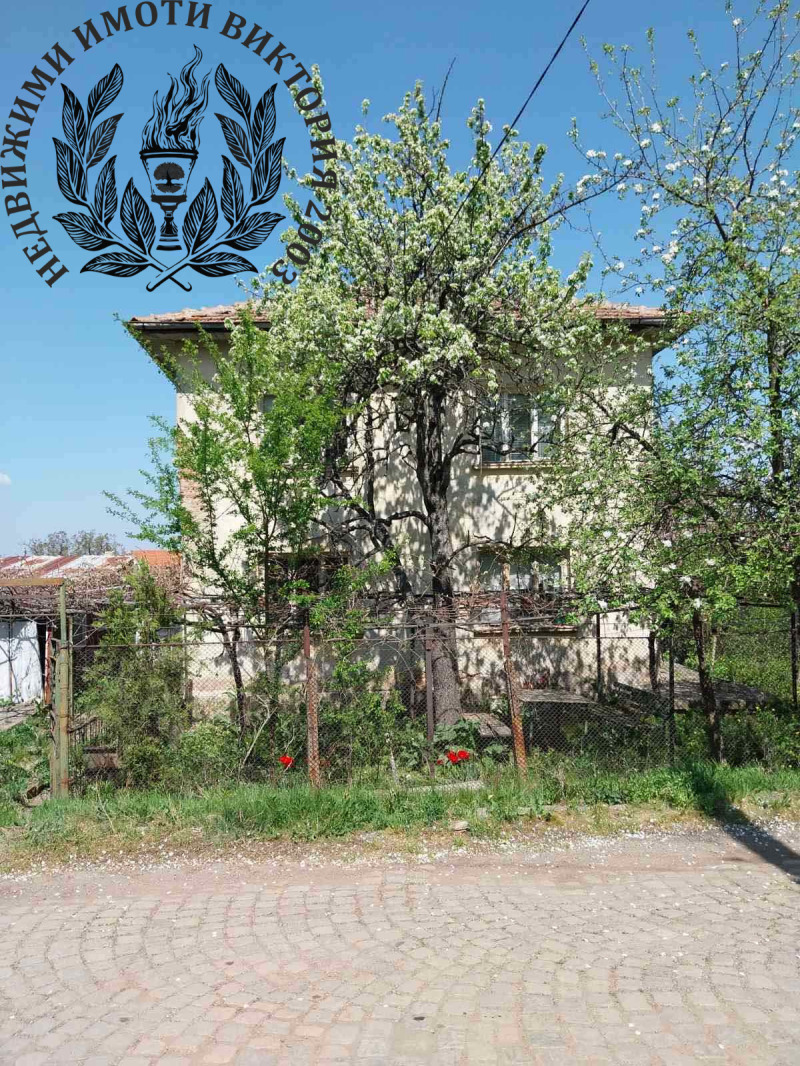 Te koop  Huis Pernik , Bela voda , 150 m² | 57626935