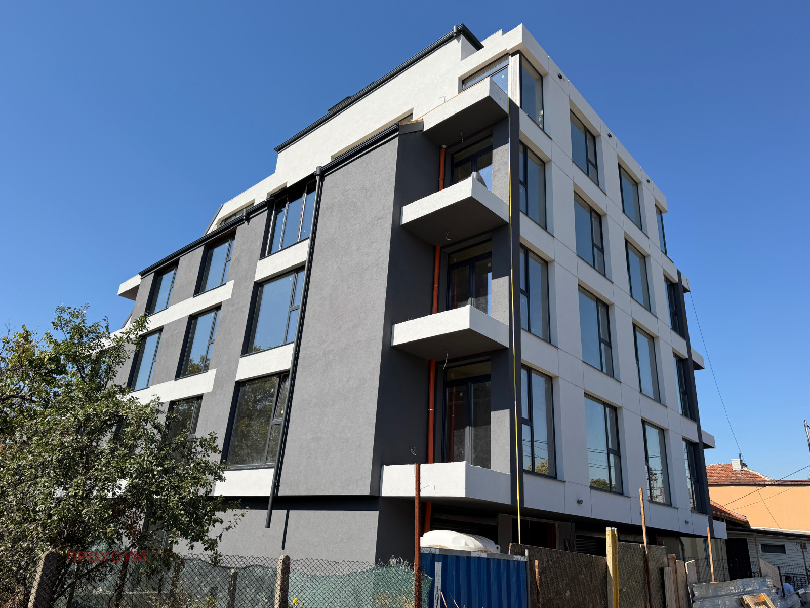 Продава  3-стаен град София , Левски , 130 кв.м | 94474223