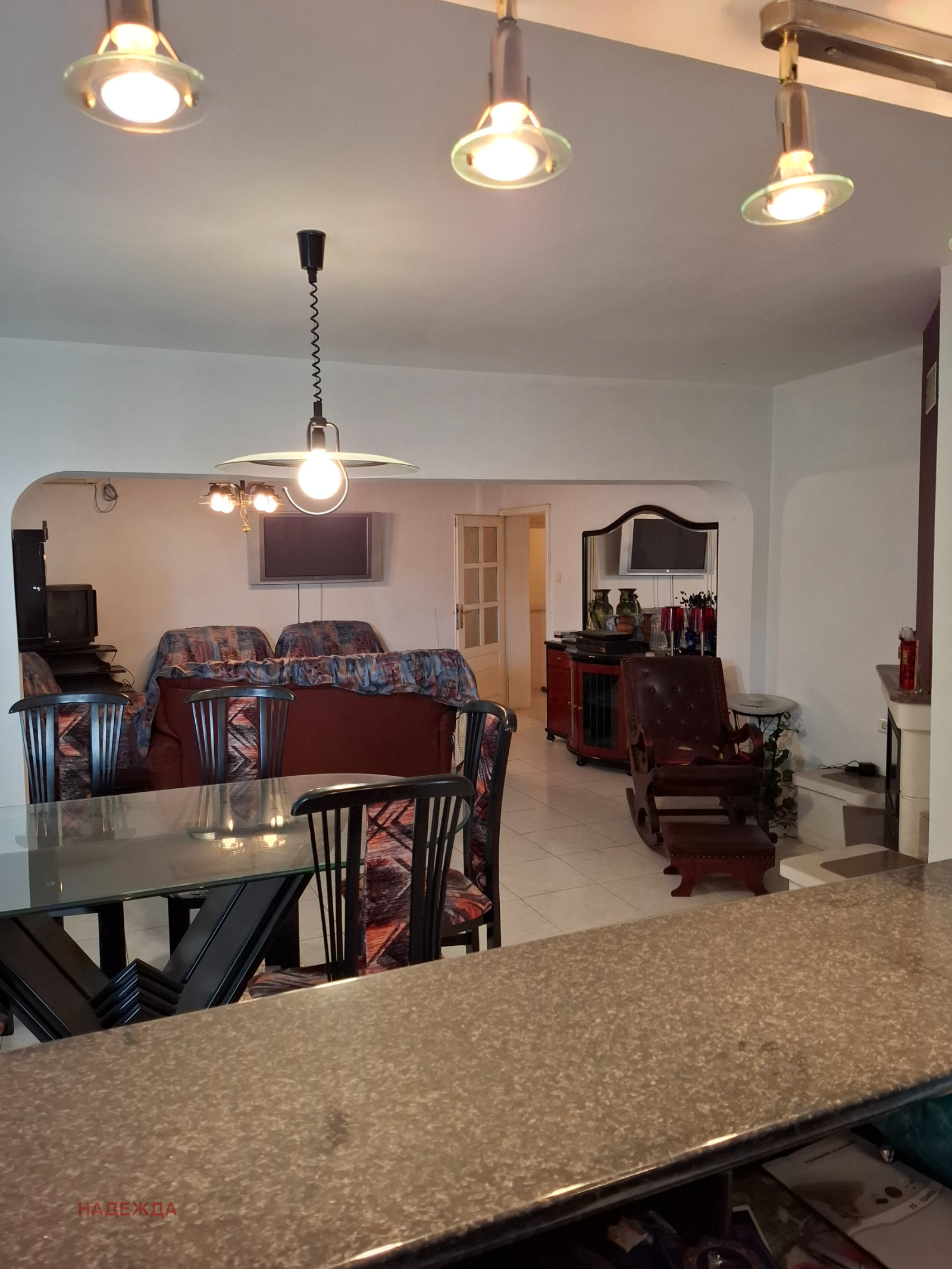 Продава МНОГОСТАЕН, гр. Плевен, Широк център, снимка 2 - Апартаменти - 53679261