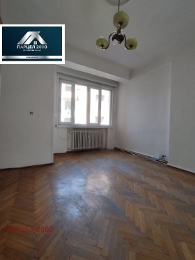 3+ bedroom Tsentar, Sofia 1