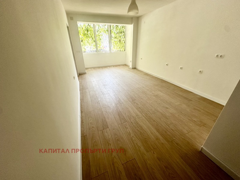 In vendita  1 camera da letto Sofia , Belite brezi , 55 mq | 73283439