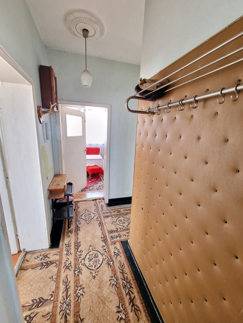 Продава  3-стаен град Добрич , Дружба 1 , 87 кв.м | 26539006 - изображение [11]