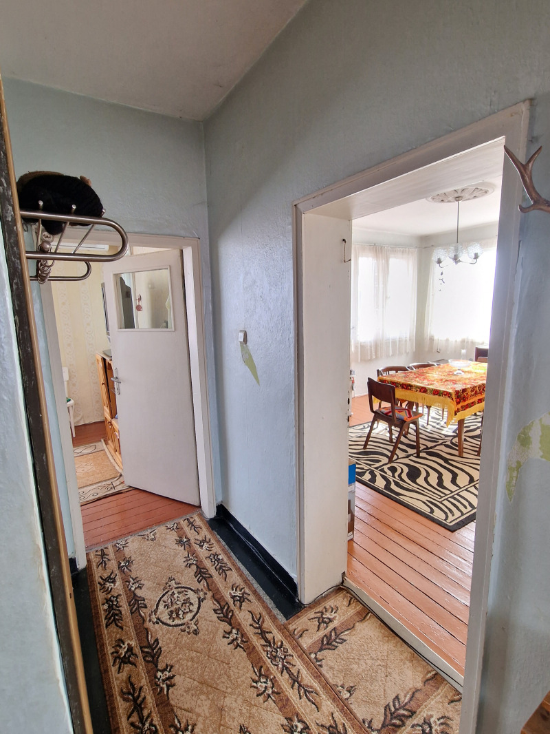 Продава  3-стаен град Добрич , Дружба 1 , 87 кв.м | 26539006 - изображение [13]