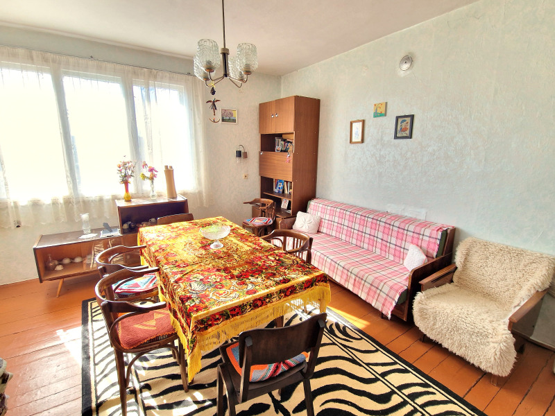 Продава  3-стаен град Добрич , Дружба 1 , 87 кв.м | 26539006 - изображение [2]