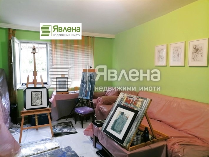 Na prodej  3 ložnice Sofia , Slatina , 101 m2 | 36246977 - obraz [2]