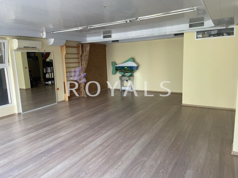 À vendre  Bureau Varna , Briz , 125 m² | 41434904