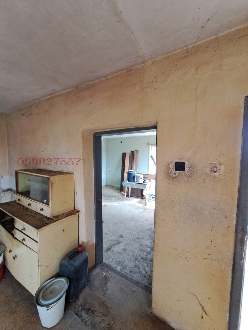 Продава КЪЩА, с. Поцърненци, област Перник, снимка 6 - Къщи - 52798342