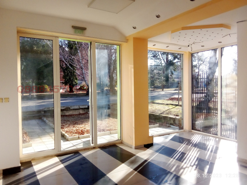 Продава МАГАЗИН, гр. Белене, област Плевен