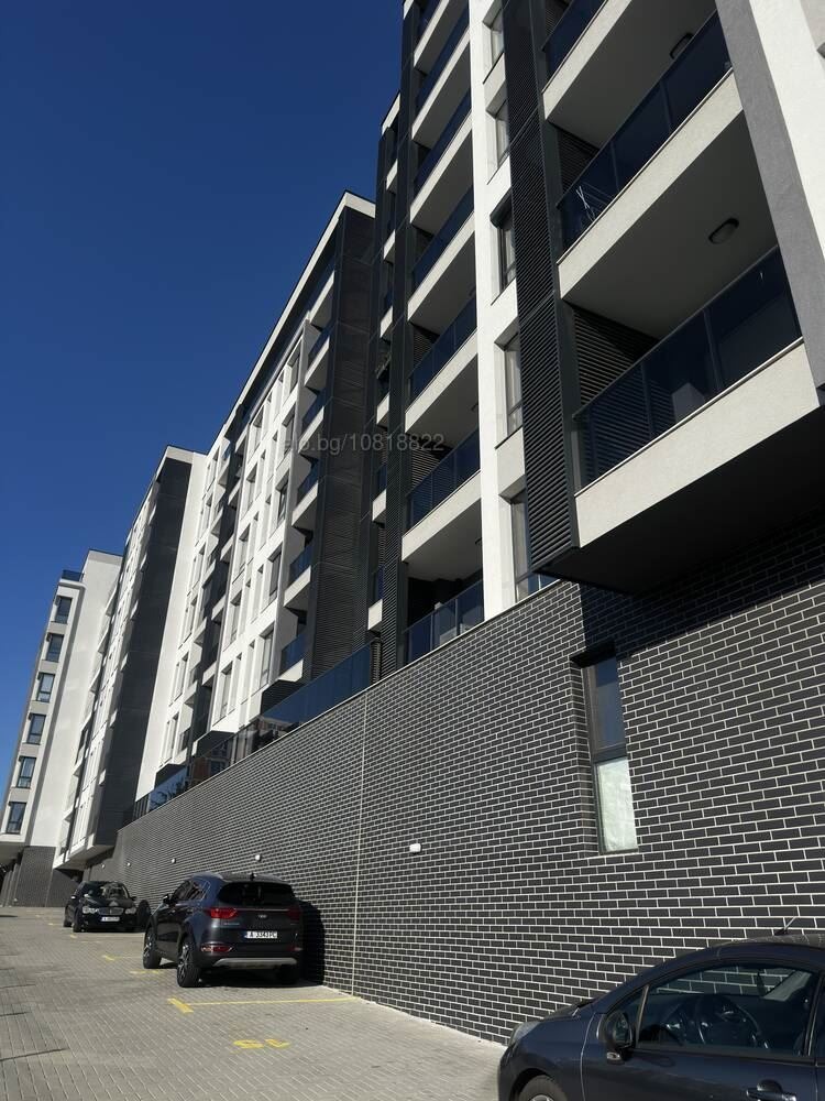 Продава ГАРАЖ, ПАРКОМЯСТО, гр. Бургас, Славейков, снимка 5 - Гаражи и паркоместа - 53433058