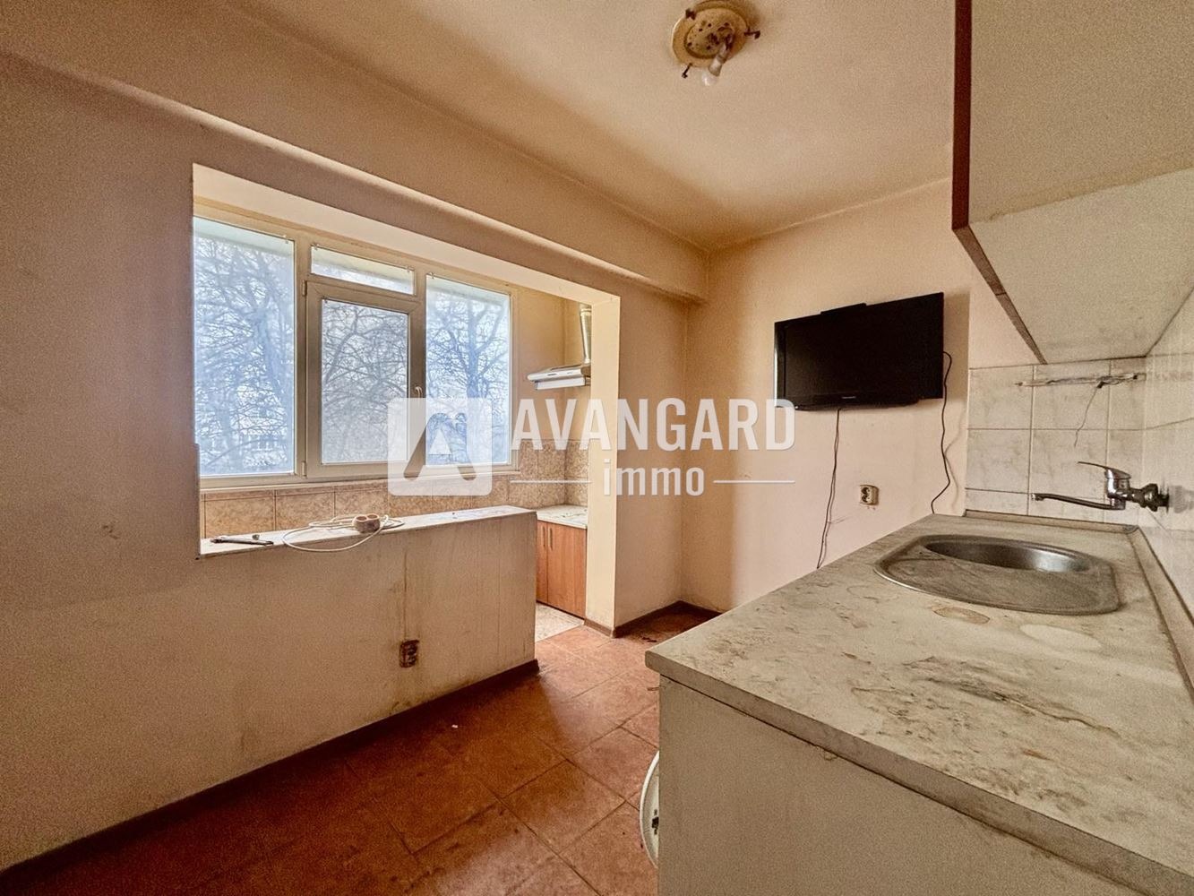 Продава 3-СТАЕН, гр. Варна, Цветен квартал