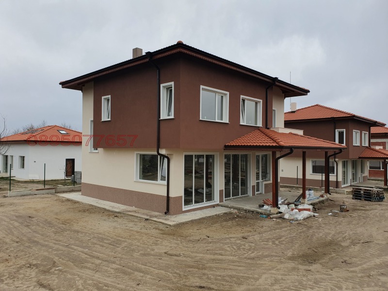 Продава КЪЩА в област Варна, с. Приселци - 203 кв.м / 295 000 € » 576 969.85 лв.