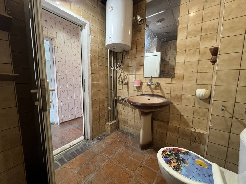 De vânzare  2 dormitoare Plovdiv , Țentâr , 77 mp | 32271442 - imagine [6]