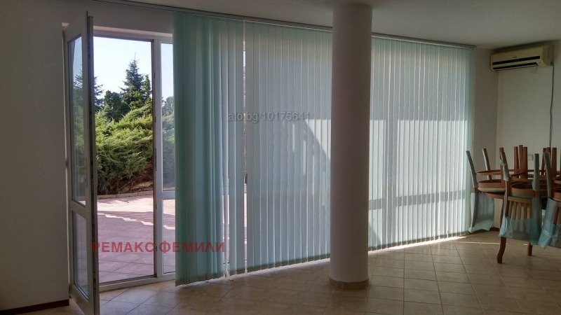 Na prodej  2 ložnice oblast Dobrich , Božurec , 120 m2 | 94626966 - obraz [3]