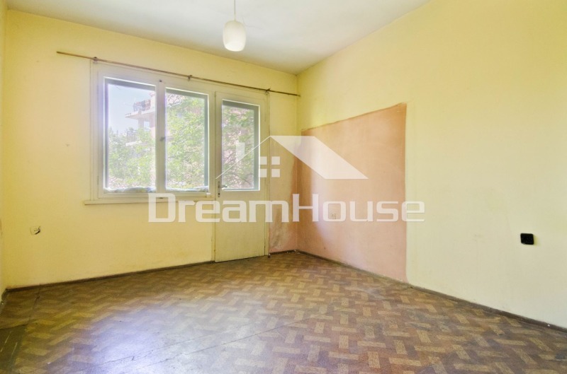 Продава 3-СТАЕН, гр. Пловдив, Център, снимка 2 - Апартаменти - 52440997