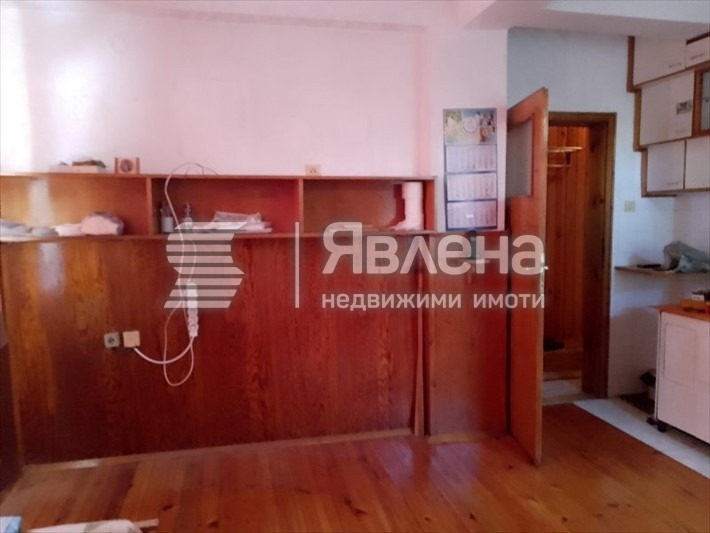 Продава 3-СТАЕН, гр. Благоевград, Идеален център