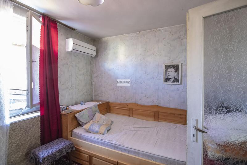 Продава КЪЩА, гр. Сливен, Център, снимка 8 - Къщи - 52489873