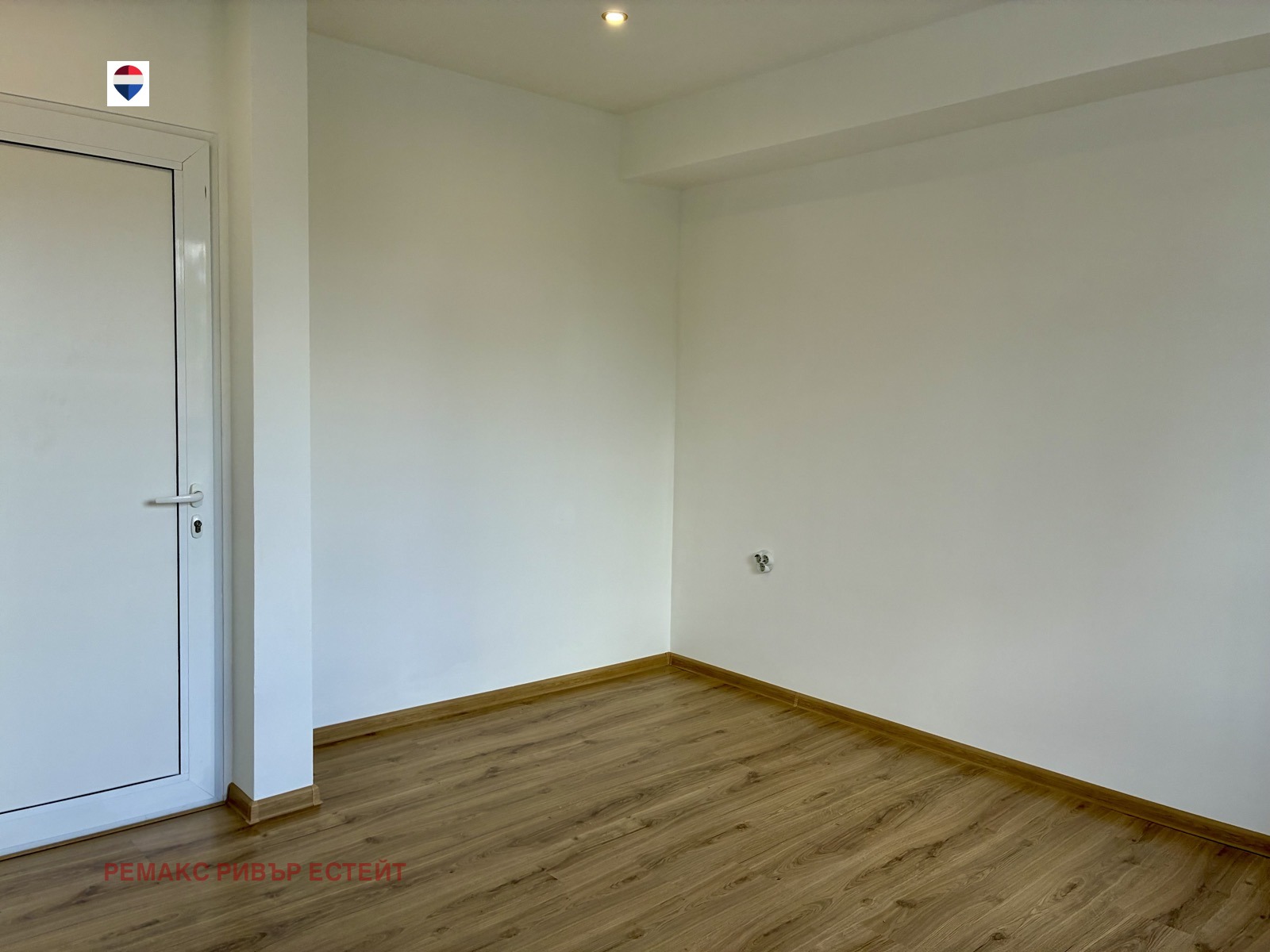 Продава 1-СТАЕН, гр. Русе, Широк център, снимка 6 - Апартаменти - 54412490