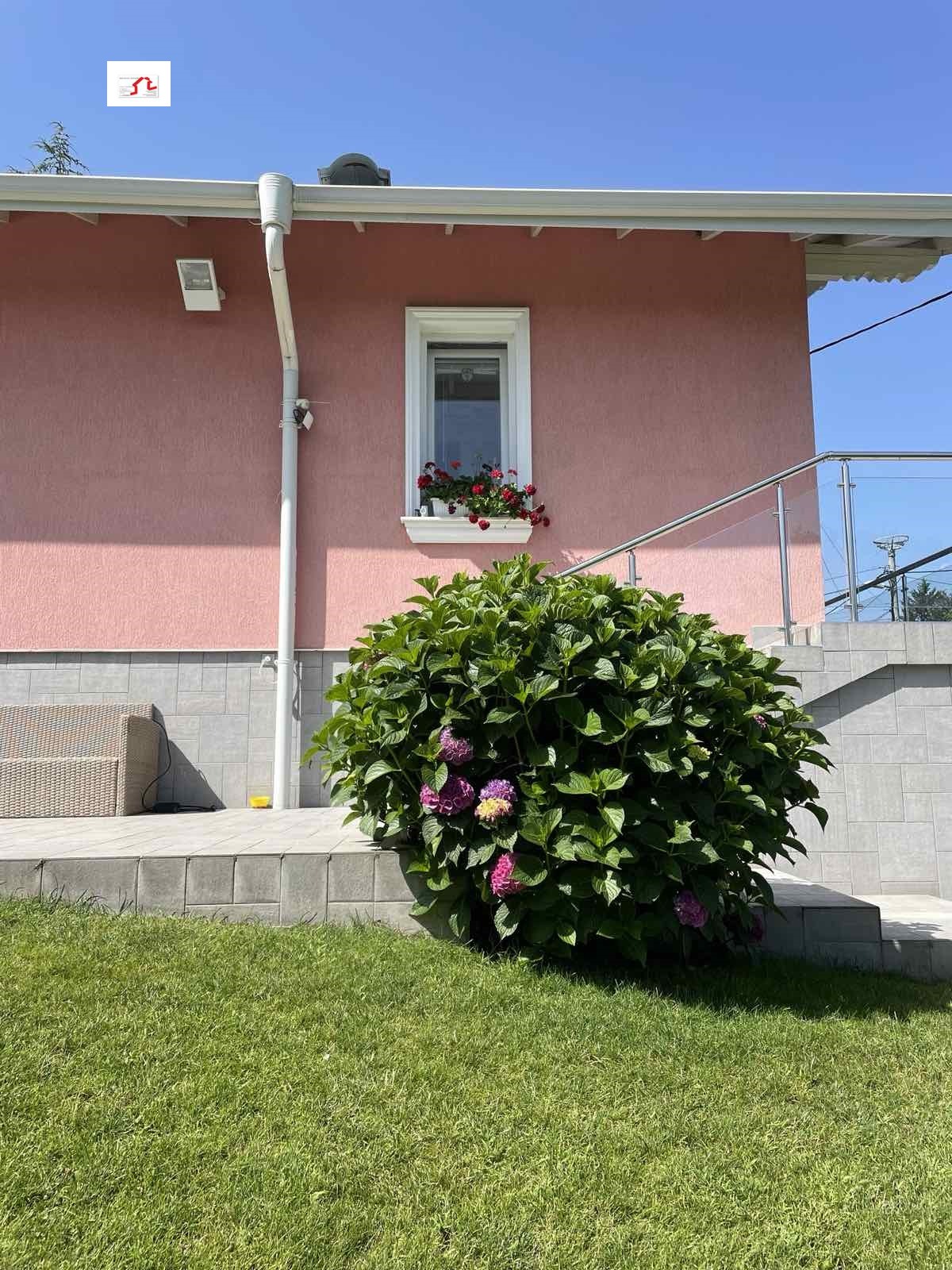 Продава КЪЩА, гр. София, гр. Банкя, снимка 2 - Къщи - 56132128