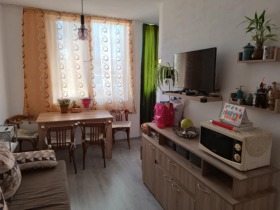 1 Schlafzimmer Zentar, Kardschali 1