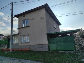 Casa Karlukovo, região Lovech 4