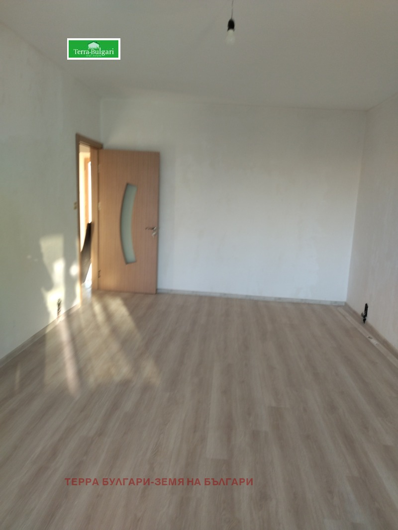 Zu verkaufen  1 Schlafzimmer region Pernik , Radomir , 72 qm | 77833201 - Bild [6]