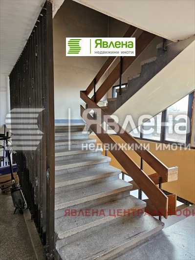 Продава 3-СТАЕН, гр. София, Лагера, снимка 3 - Aпартаменти - 47973536