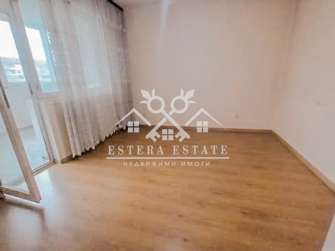 Продава 4-СТАЕН, гр. Шумен, Добруджански, снимка 2 - Апартаменти - 52398796