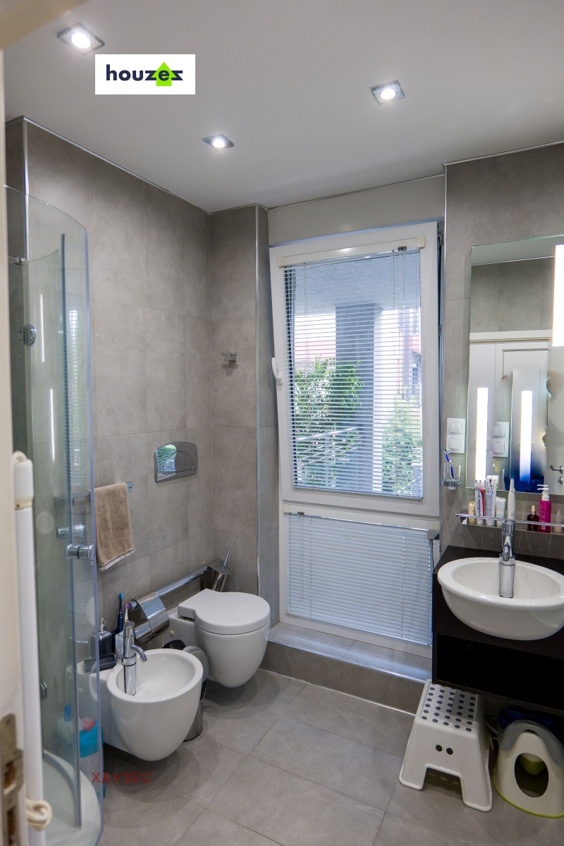 Продава 4-СТАЕН, гр. София, в.з.Киноцентъра 3 част, снимка 9 - Апартаменти - 52412703