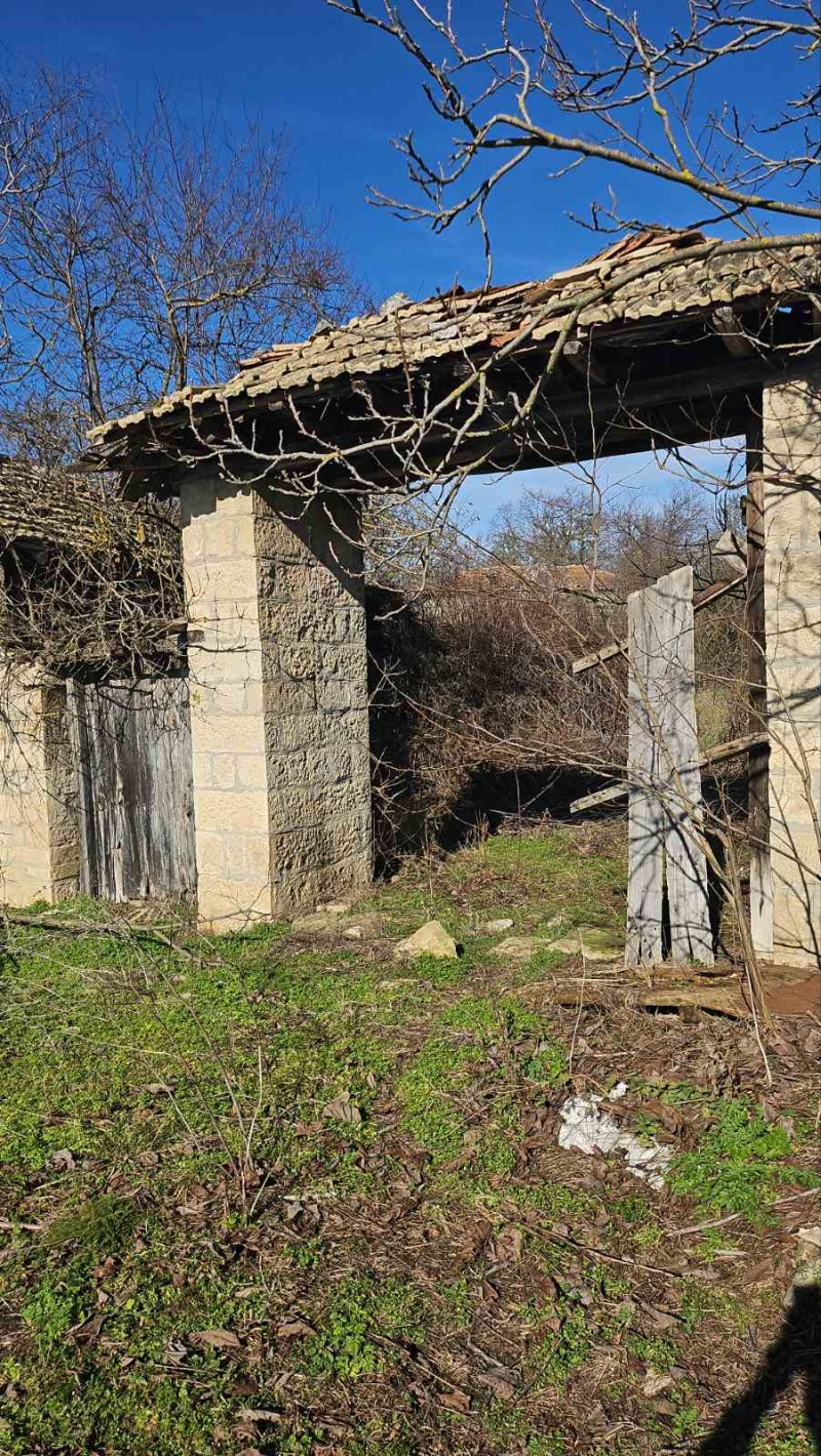 Продава ПАРЦЕЛ, с. Кривня, област Варна