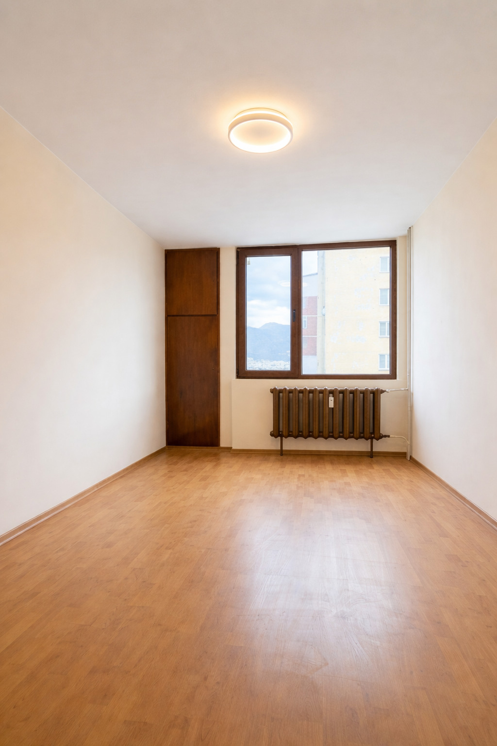 Продава 3-СТАЕН, гр. Враца, Дъбника, снимка 2 - Апартаменти - 54023184