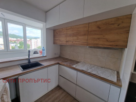 À vendre 3+ chambres